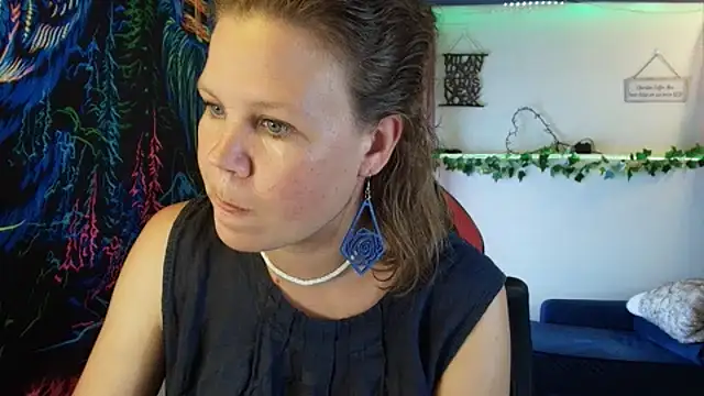 CallMeMaria webcam show