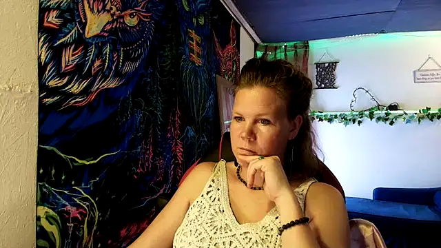 CallMeMaria Webcam Show