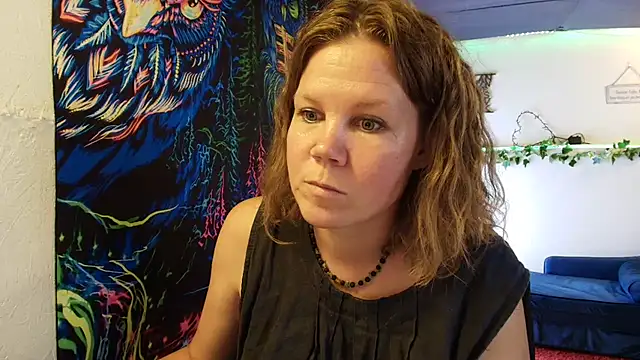 CallMeMaria webcam show