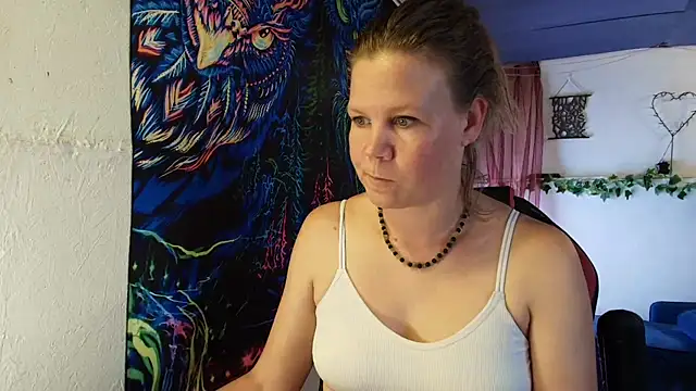 CallMeMaria webcam show