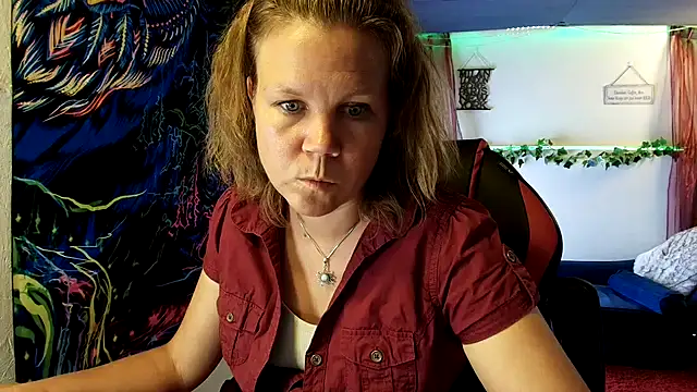 CallMeMaria webcam show