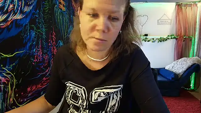 Chat +18 de CallMeMaria ao vivo
