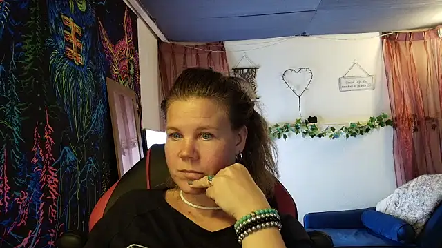 CallMeMarian Webbikameraesitys