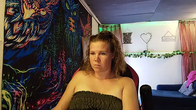 CallMeMaria Webcam Show