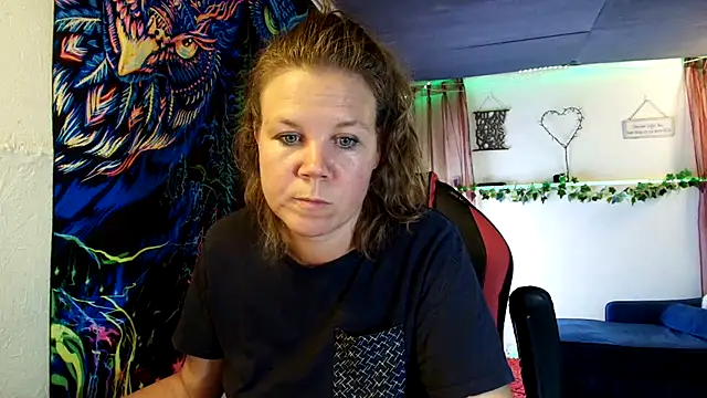 CallMeMaria live XXX chat
