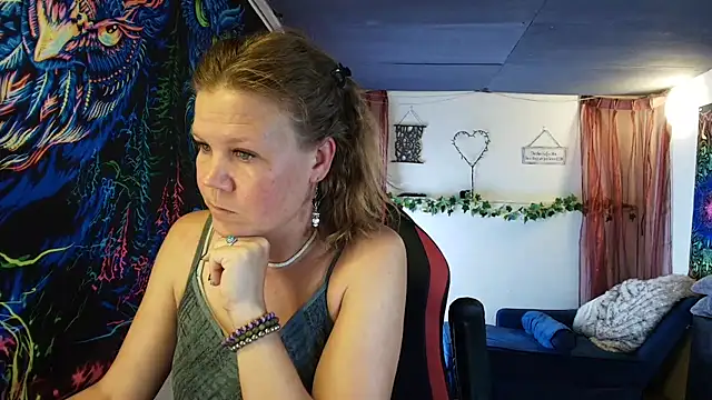 CallMeMarian Webbikameraesitys