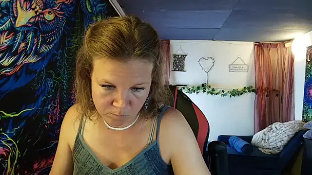 CallMeMaria Show in webcam