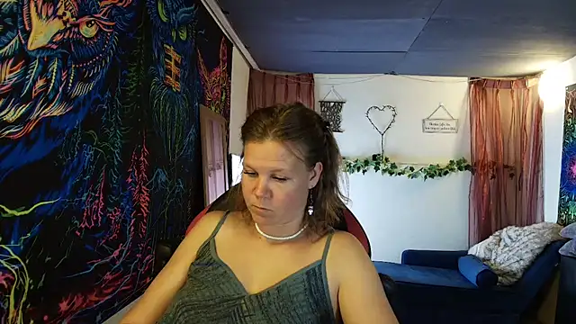 CallMeMarian Webbikameraesitys