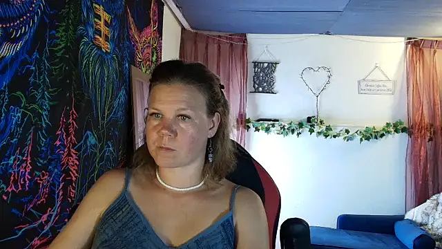 CallMeMarian Webbikameraesitys
