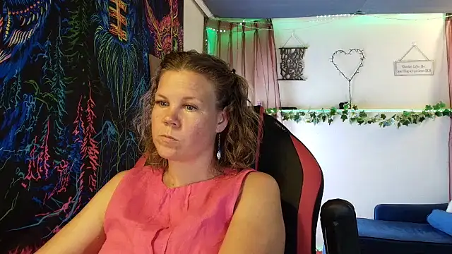 CallMeMarian Webbikameraesitys