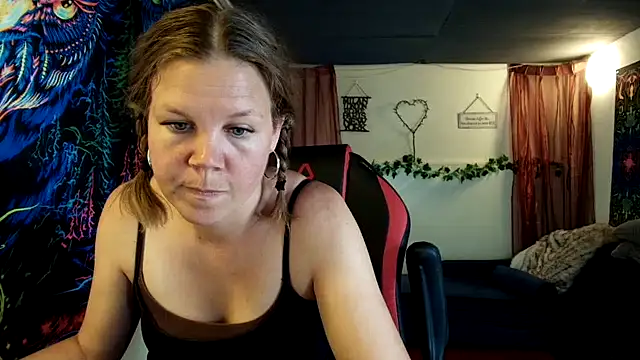 CallMeMaria Webcam Show