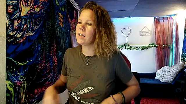 CallMeMaria webcam show
