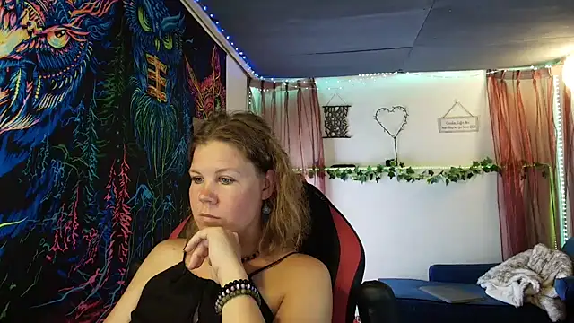 CallMeMaria live XXX chat