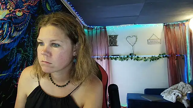 CallMeMaria webcam show