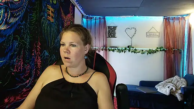 CallMeMaria webcam show