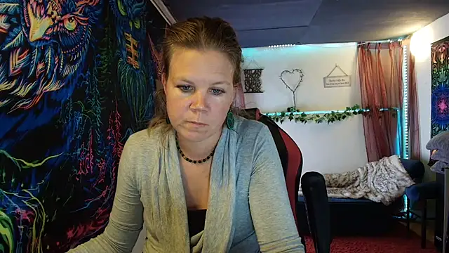 CallMeMarian Webbikameraesitys