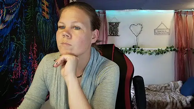 CallMeMaria Webcam Show