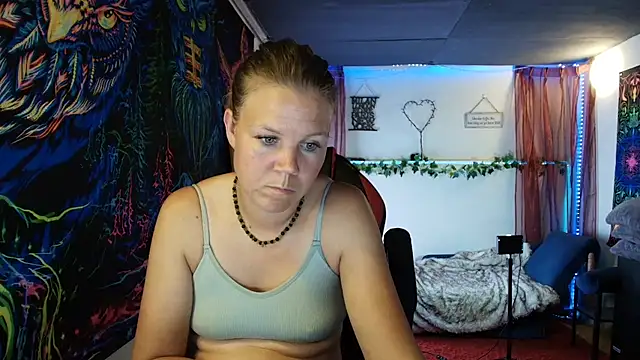 CallMeMaria Webcam Show