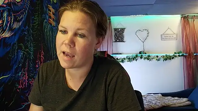 CallMeMaria webcam show