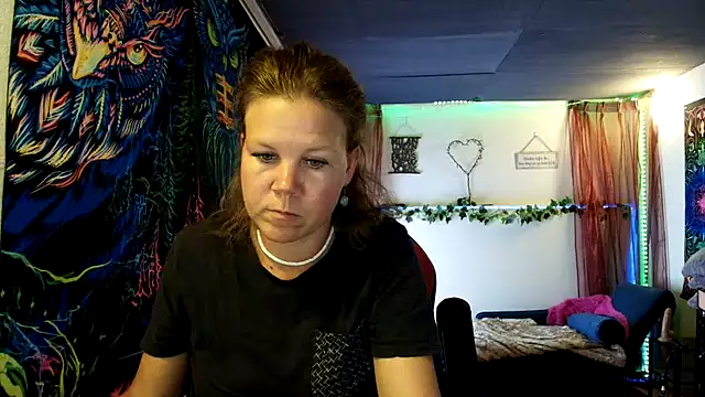 CallMeMaria webcam show