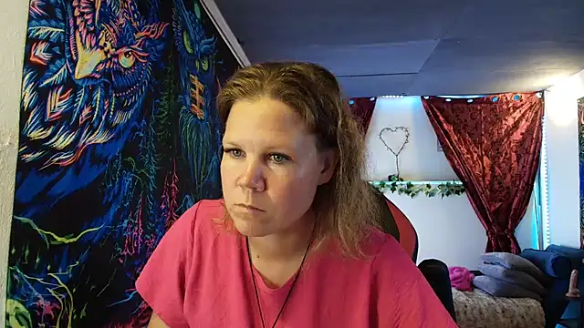 CallMeMaria live XXX chat