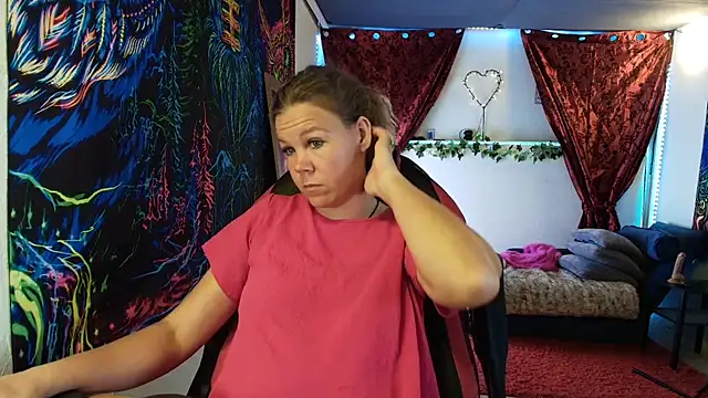 CallMeMarian Webbikameraesitys