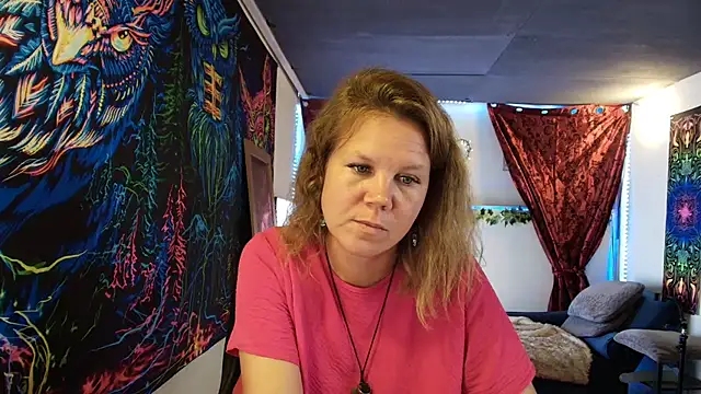 CallMeMarian Webbikameraesitys