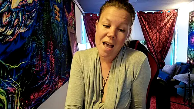 CallMeMarian Webbikameraesitys