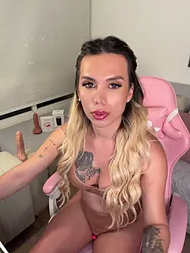 Show modela Carsonrobert na web-kameri