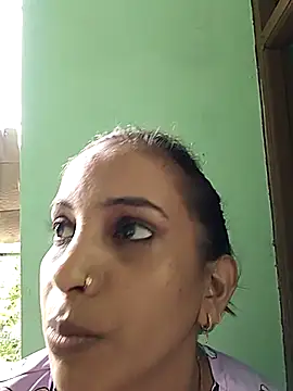 Sexy-Kajal2's Live XXX Chat