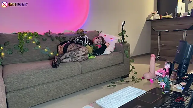 h3ntai_baby Webcam Show