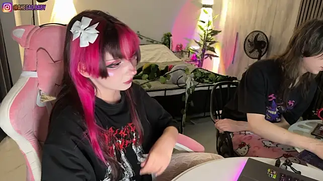 Webkamerová show h3ntai_baby