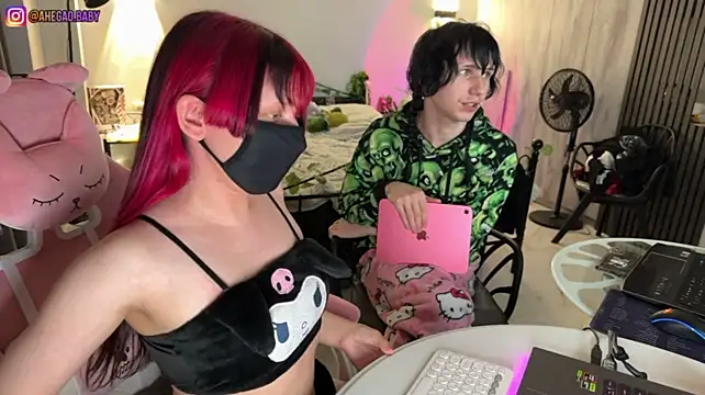 h3ntai_babyn Webbikameraesitys