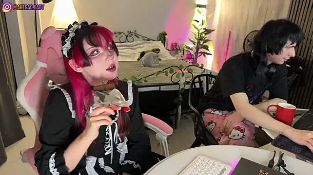 Webkamerová show h3ntai_baby