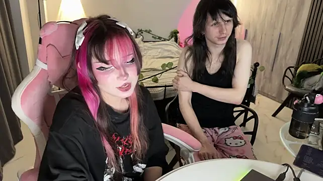 h3ntai_baby Webcam Show