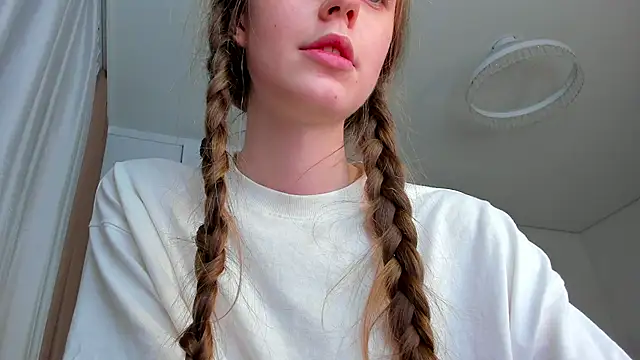 hakulissa webcam show