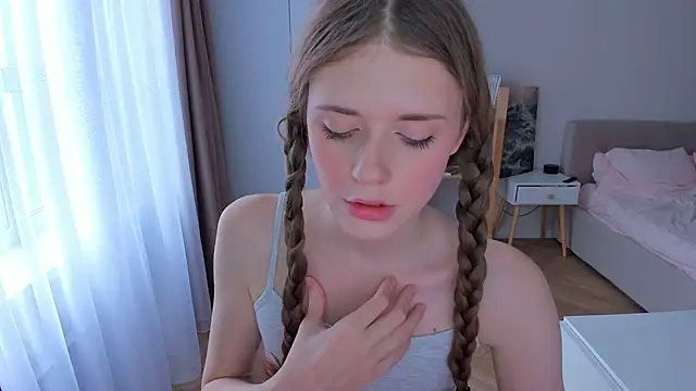 Webkamerová show hakulissa