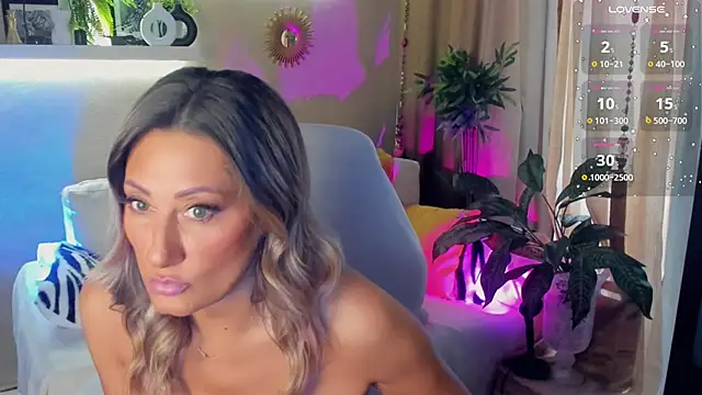 Czat XXX na żywo – SarahAlluring