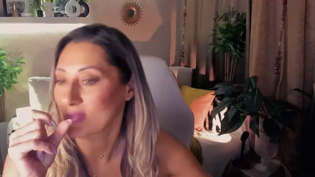 SarahAlluring Webcam-Show