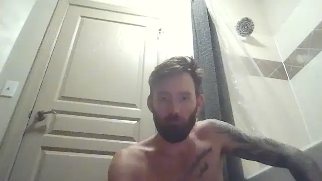 whowantsacreampie Show in webcam