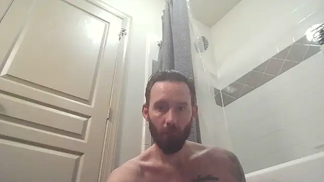 Show Webcam de whowantsacreampie