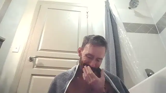 whowantsacreampie Show in webcam