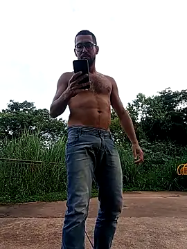 HS-hotsmile: διαδικτυακό σόου στην κάμερα