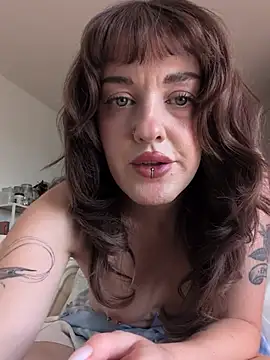 Petite_Juicy_Olive: вебкам-шоу