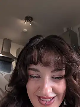 Petite_Juicy_Olive Webcamshow