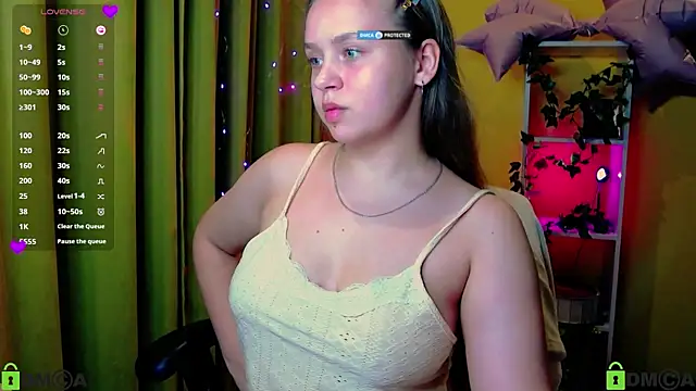 Show modela Lilysweet13 na web-kameri