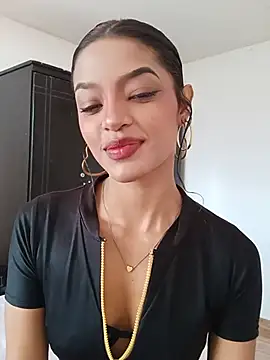 Aphrodite-777's Live XXX Chat