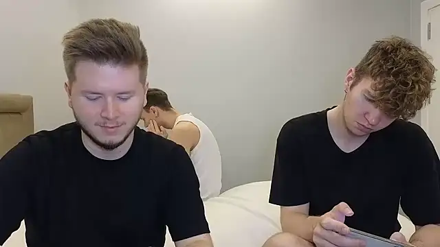 boys_sobolisha Show Webcam