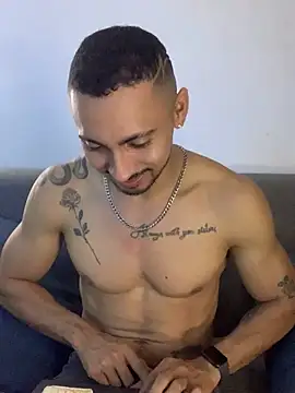 NicolasChest_xxx 웹캠 쇼