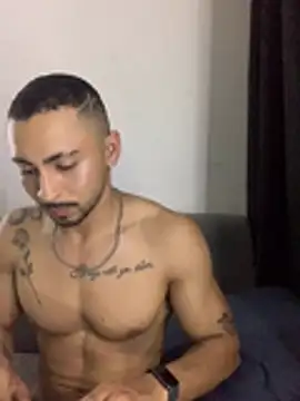NicolasChest_xxx: вебкам-шоу